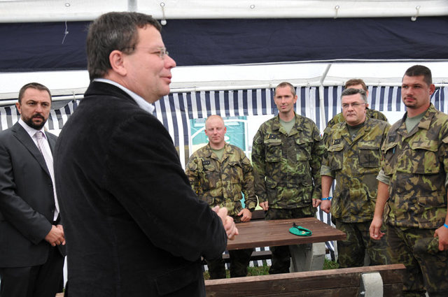 Ministr i hlavní pořadatel poděkovali všem velitelům jednotek AČR za skvěle připravené Dny NATO 2010