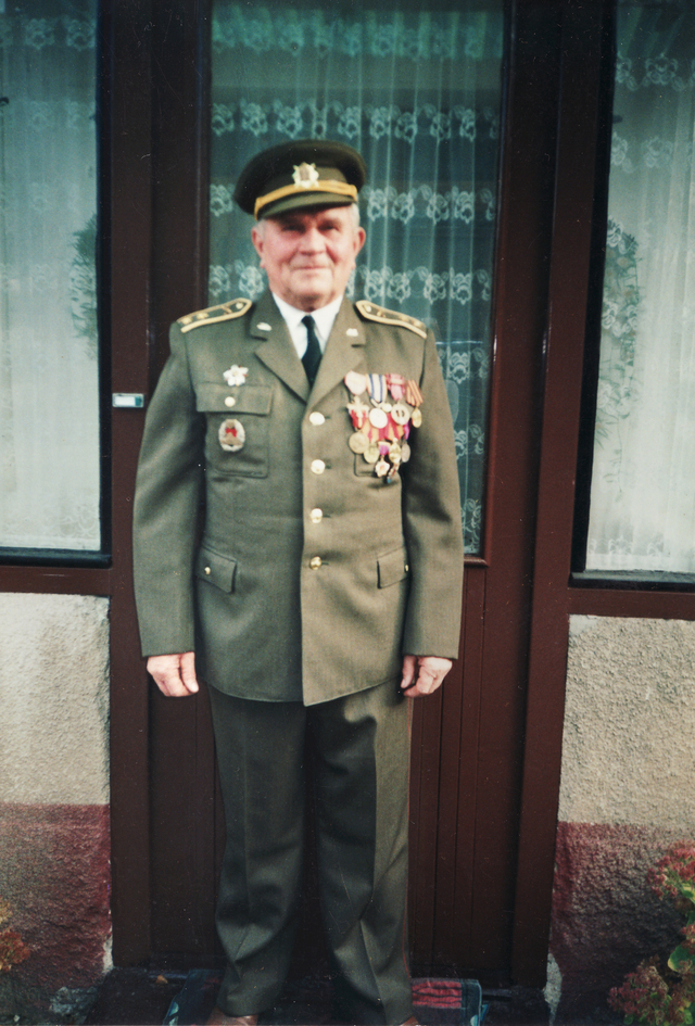 Zemřel plukovník v.v. Karel Šerák 5