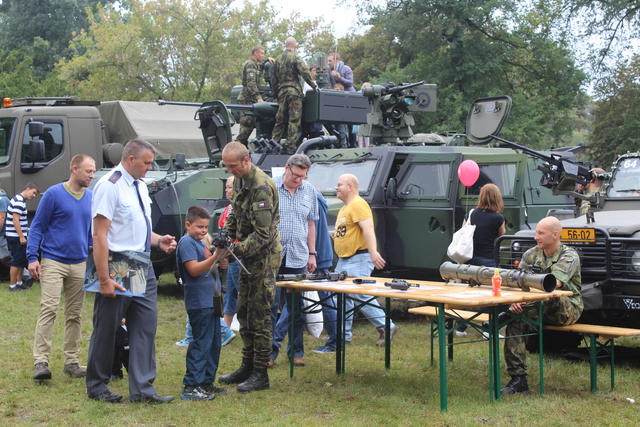  Armáda ČR předvedla zájemcům svoji techniku, výzbroj i výstroj