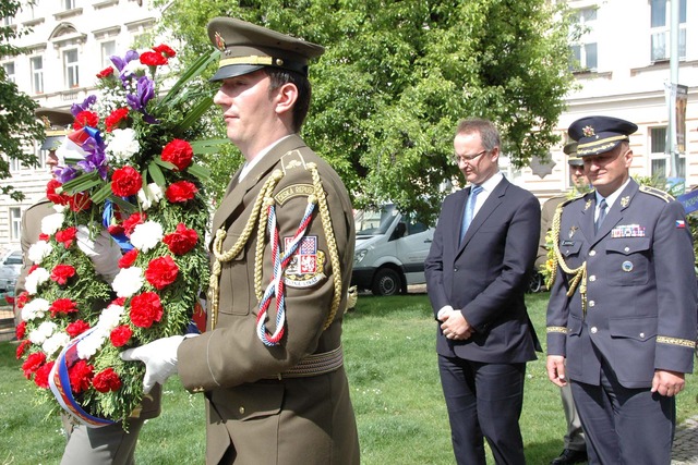 Pietní vzpomínka na účastníky II. národního odboje: Daniel Koštoval a generál Libor Štefánik