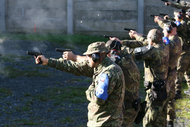  NATO MNMPBAT střelby
