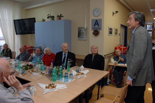 Ministr obrany všem popřál hodně zdraví a štěstí