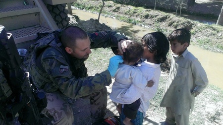 Nazira, příběh s otiskem české strážní roty