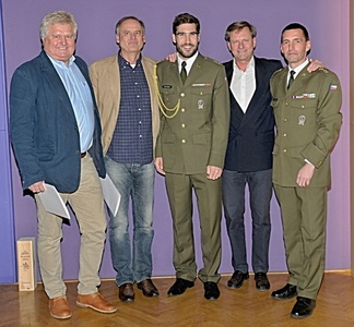 Čeští olympijští medailisté moderního pětiboje - Jiří Adam, Bohumil Starnovský (oba stříbro z týmu), David Svoboda (zlato), Jan Bartà (bronz a týmové stříbro) , Libor Capalini (bronz)