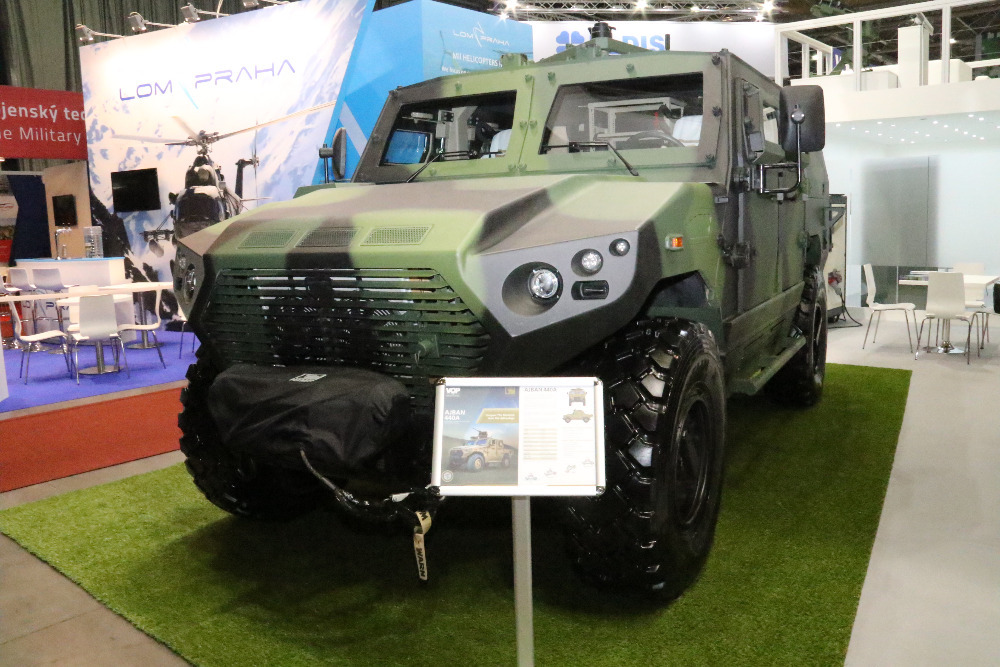 Mobilní pancéřové vozidlo 4x4 AJBAN