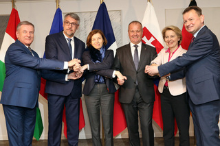 Ilustrační obrázek ke článkuMinistr Metnar jednal v Bruselu s kolegy z EU o stabilitě Sahelu a společných projektech