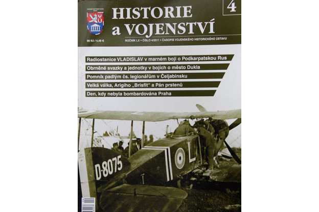 Titulní stránka Historie a vojenství 4/2011, na níž je letoun Bristol F.2B Fighter z období 1. světové války
