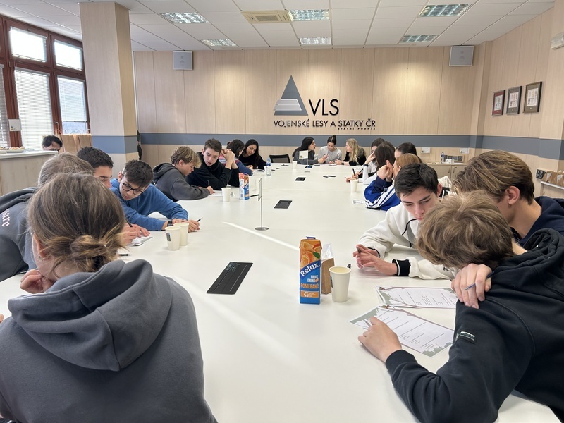 Mezinárodní lesnická soutěž YPEF odstartovala u VLS