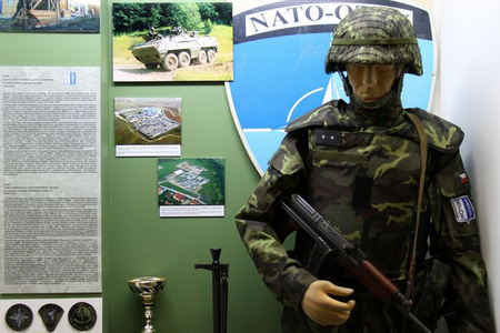 Kosovská mise českých vojáků ožívá na výstavě v Armádním muzeu