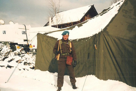 Čs. vojáci dorazili na místo v polovině dubna 1992, kdy zde byl i sníh 