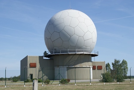 Náměstek Daniel Koštoval navštívil radiotechnickou rotu FADR 26. pluku