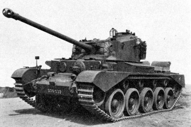 Britský těžký tank Comet (1)