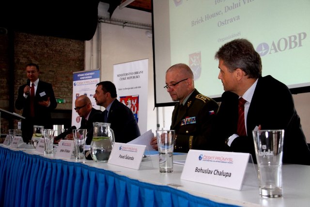 Na programu konference se podílela celá řada významných představitelů resortu MO , Asociace obranného průmyslu či společnosti Jagello 2000