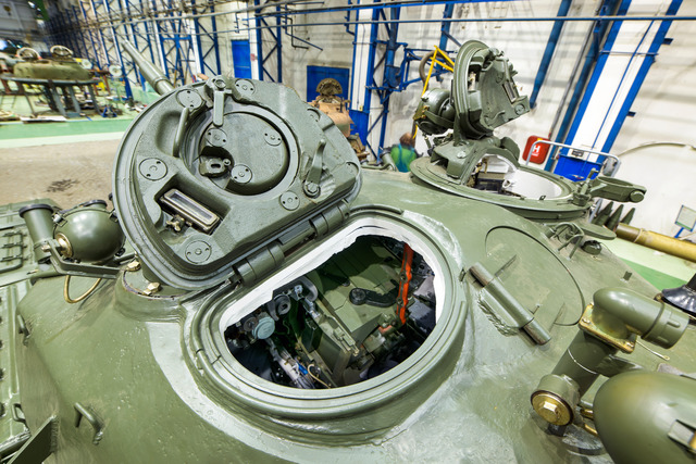 Opravy tanku T-72M1 probíhají v šenovských závodech