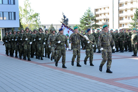Vyškov: Příslušníci kurzu základní přípravy odpřísahali věrnost naší republice 