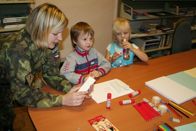 Setkání rodin a blízkých vojáků v misi PRT Lógar (10)