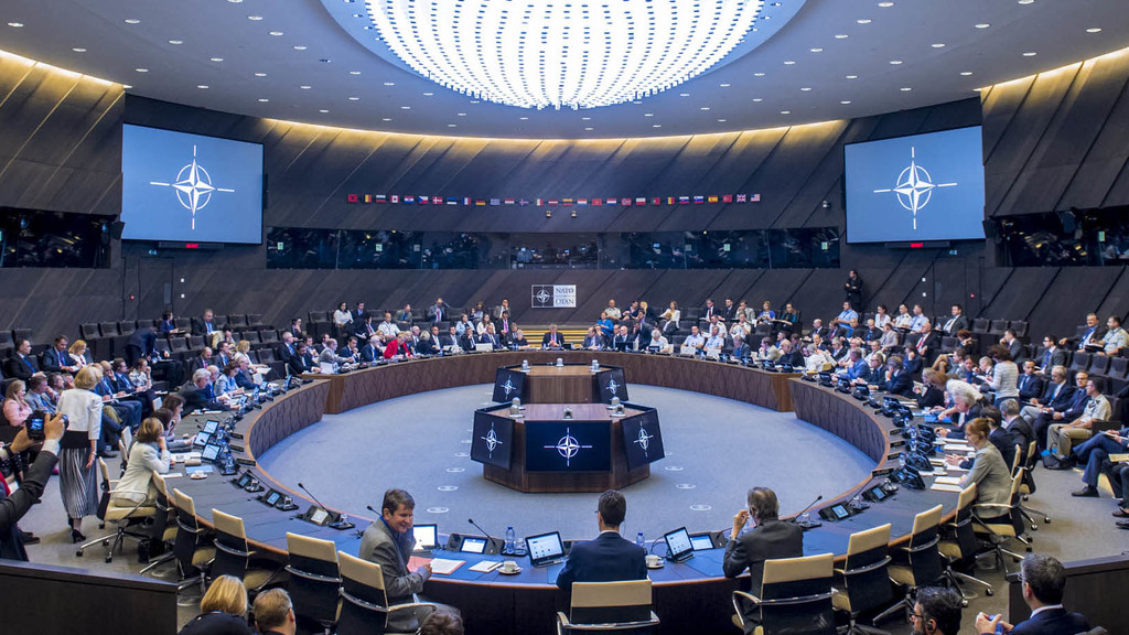 21 let v NATO – jistota i závazek