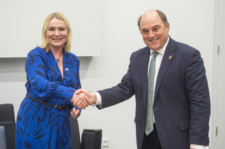 Ministryně Černochová při bilaterálním jednání s britským ministrem obrany Benem Wallacem