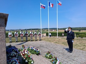 Delegace České republiky vzpomněla v Darney 108 let od slavnostní přísahy legionářů