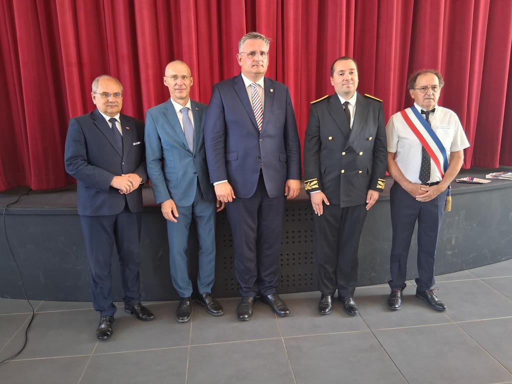 Delegace České republiky vzpomněla v Darney 108 let od slavnostní přísahy legionářů