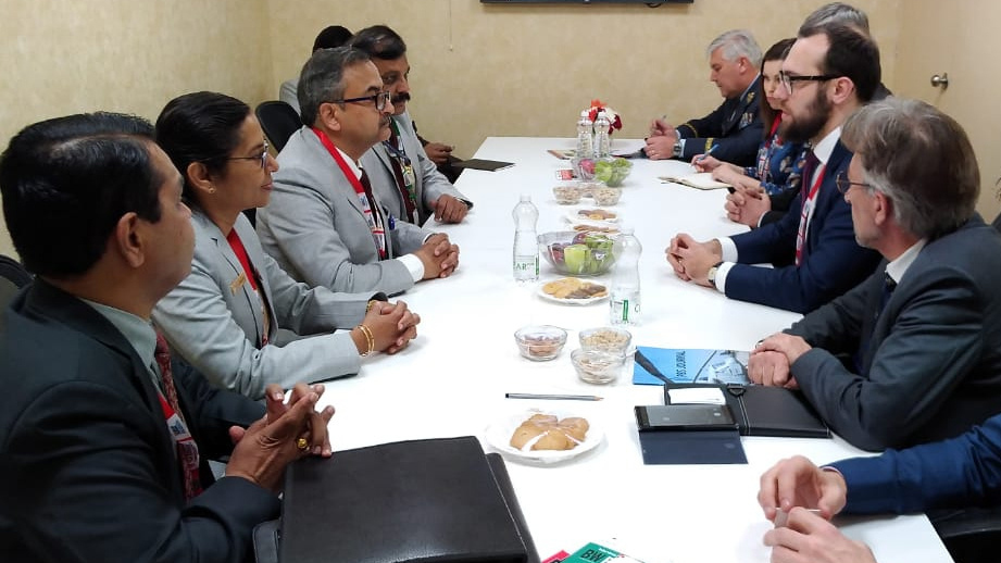 Jednání podnikatelské mise vedené náměstkem Tomášem Kopečným se zástupci indické společnosti Hindustan Aeronautics Limited.