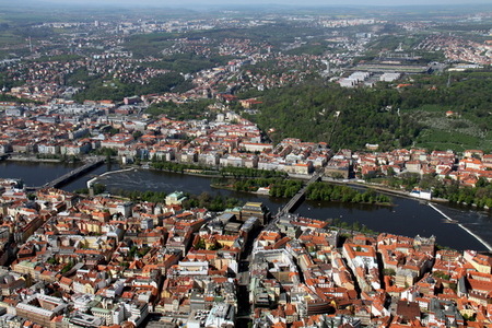 Národní divadlo a Střelecký ostrov 