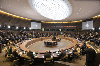 Ministryně obrany Jana Černochová se dnes zúčastnila mimořádného zasedání ministrů obrany členských států NATO v Bruselu