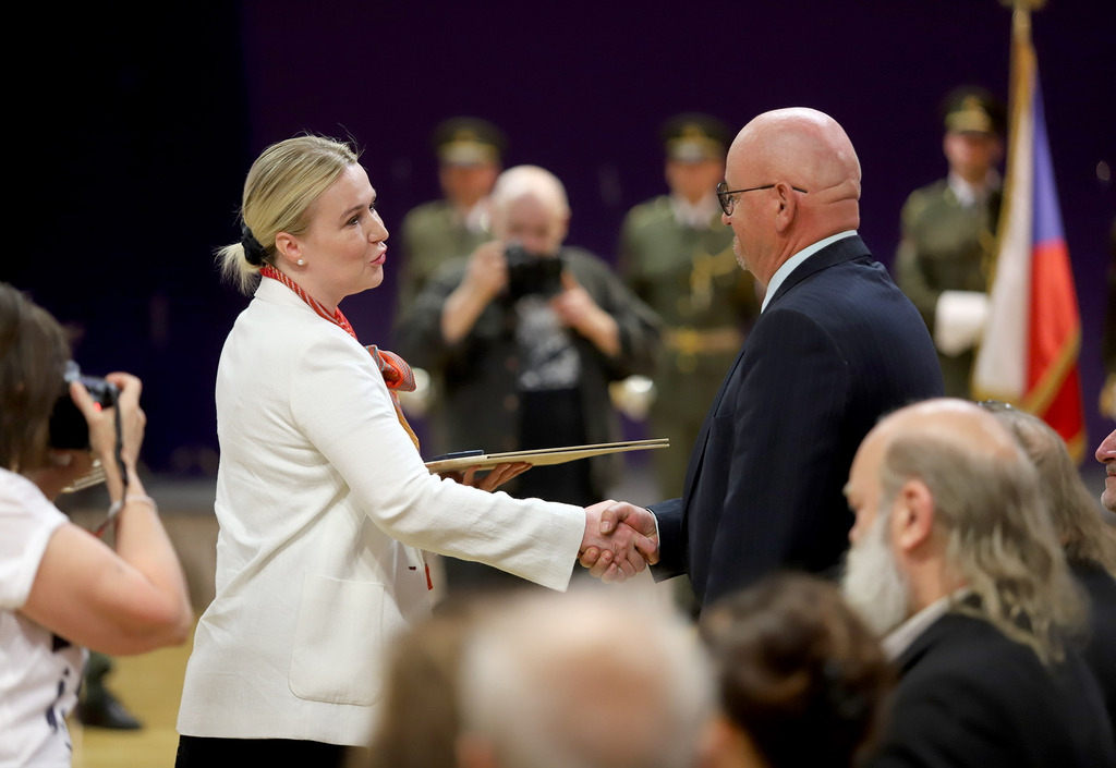 Ministryně obrany ocenila účastníky odboje a odporu proti komunismu