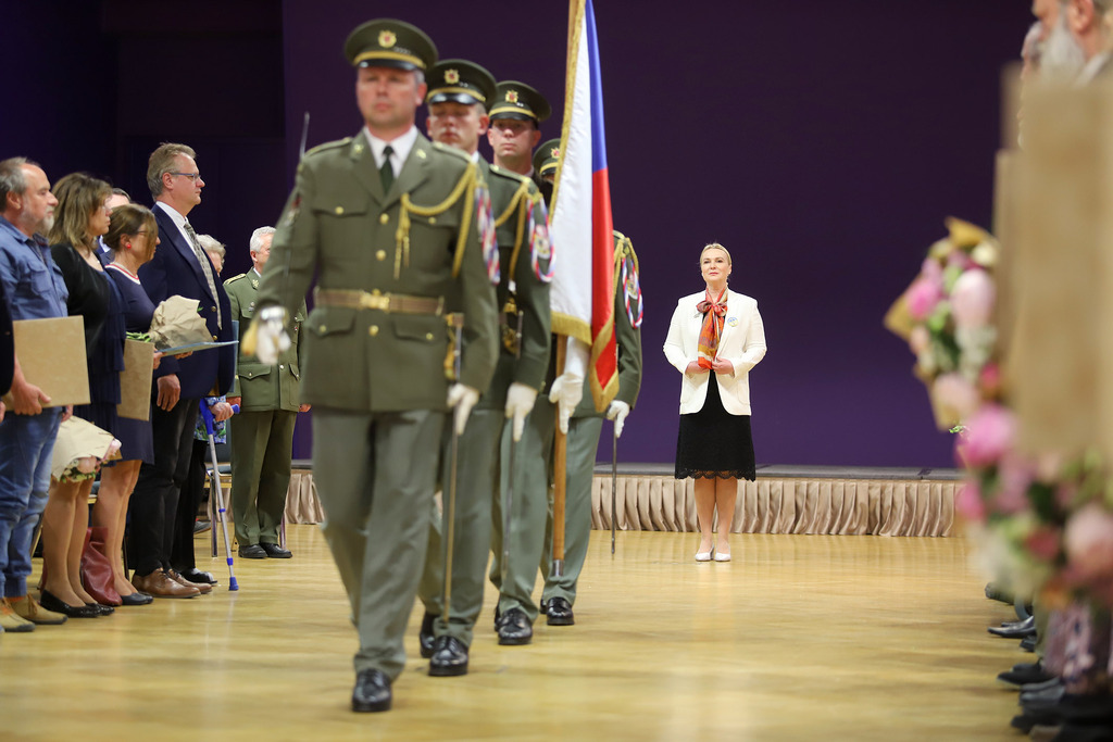 Ministryně obrany ocenila účastníky odboje a odporu proti komunismu