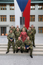 Ministryně obrany dnes na Vítkově vyznamenala čtyři desítky lidí za přínos pro Českou republiku a její armádu