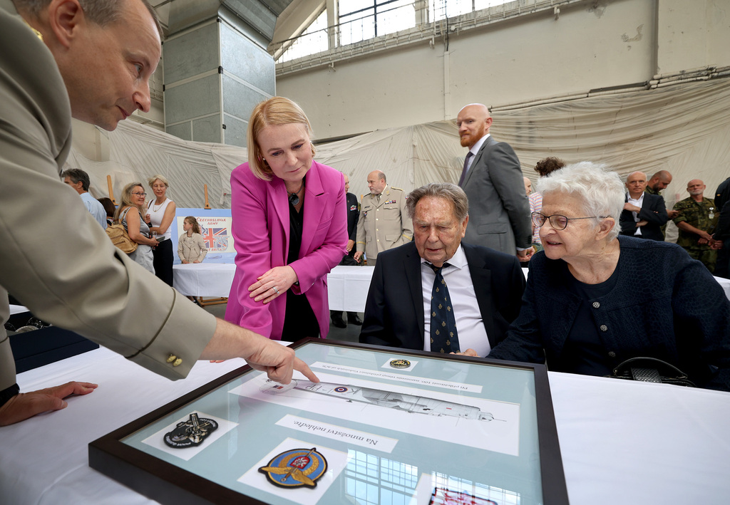 Válečný veterán Jiří Pavel Kafka oslavil 100. narozeniny