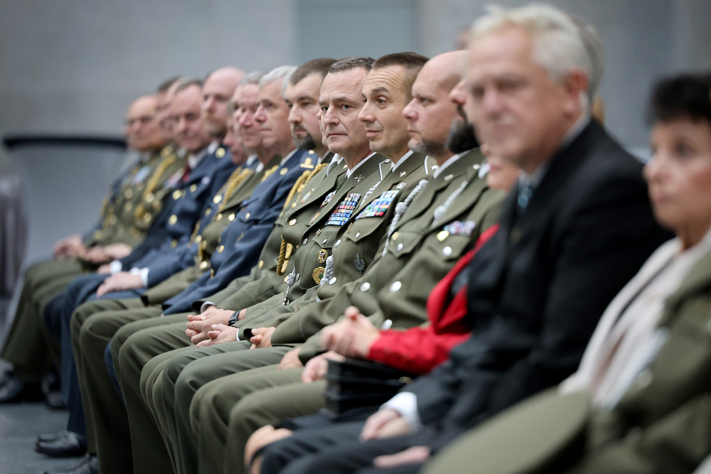 Ministryně obrany udělila resortní vyznamenání 