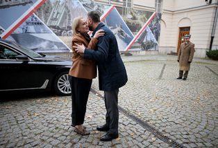 Ministryně obrany jednala v Polsku nejen o letounech F-35