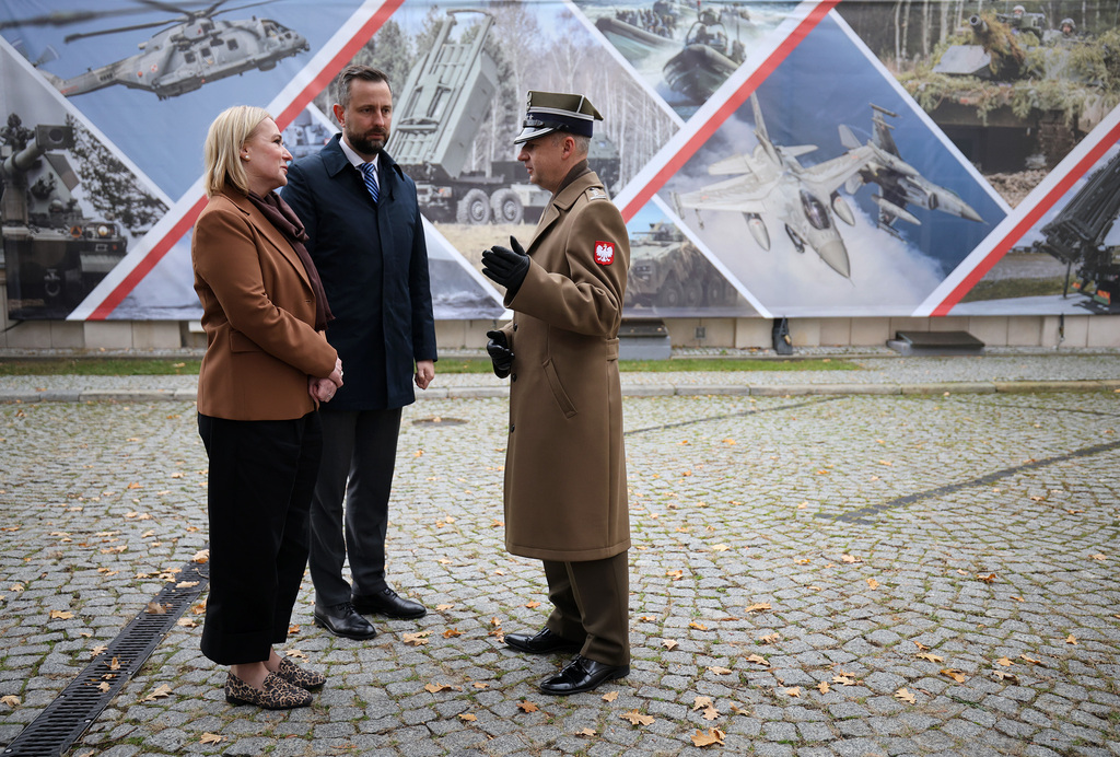 Ministryně obrany jednala v Polsku nejen o letounech F-35