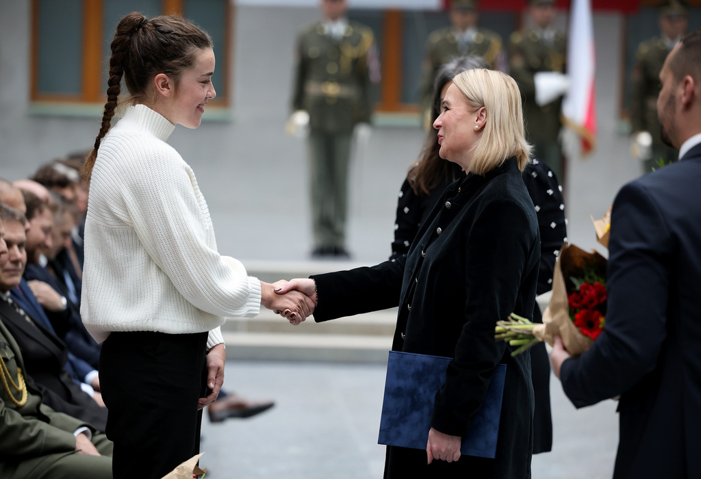 Ministryně obrany ocenila sportovce ASC Dukla za příkladnou reprezentaci, vyzdvihla i plnění povinností v uniformě 