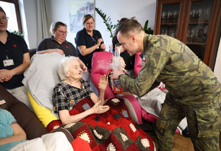 Z návštěvy válečných veteránů v Domově Vlčí mák při ÚVN