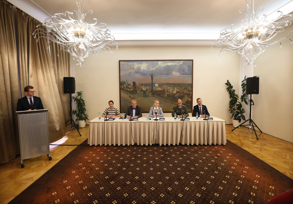Ministerstvo obrany a hlavní město Praha rozšíří spolupráci i na leteckou záchrannou službu