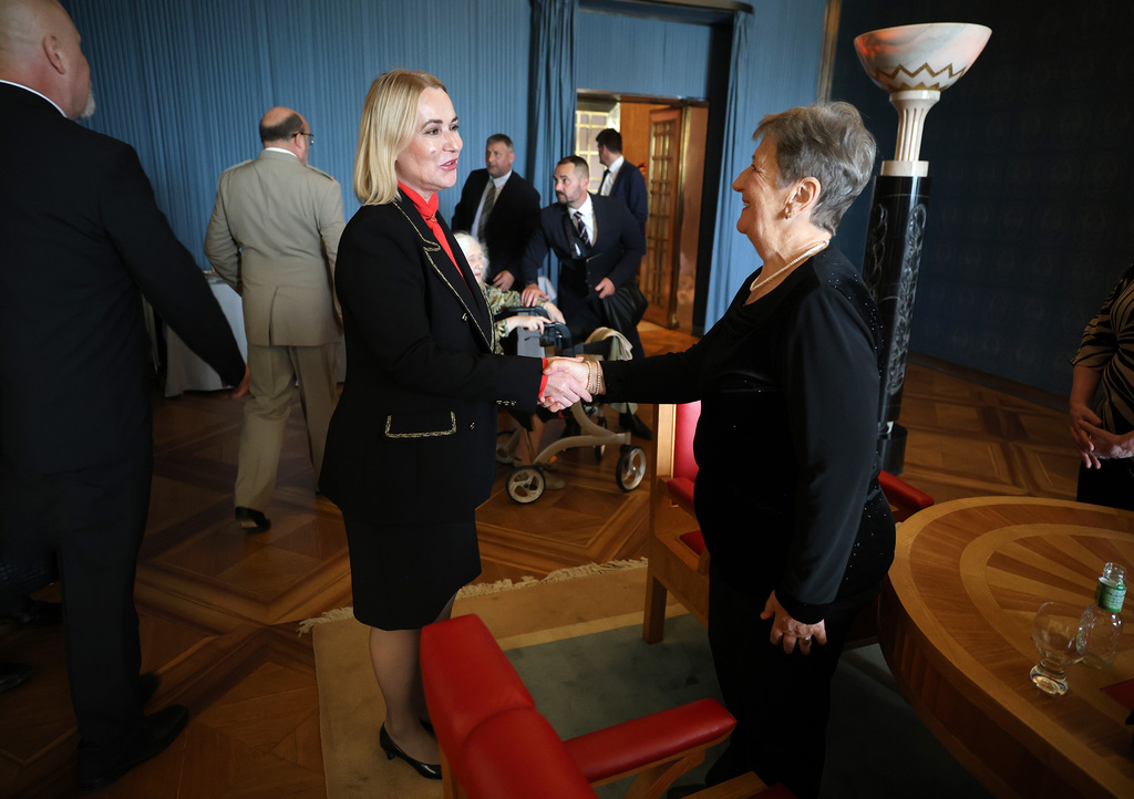 Ministryně obrany na Vítkově vyznamenala in memoriam "takřka zapomenuté" československé hrdiny