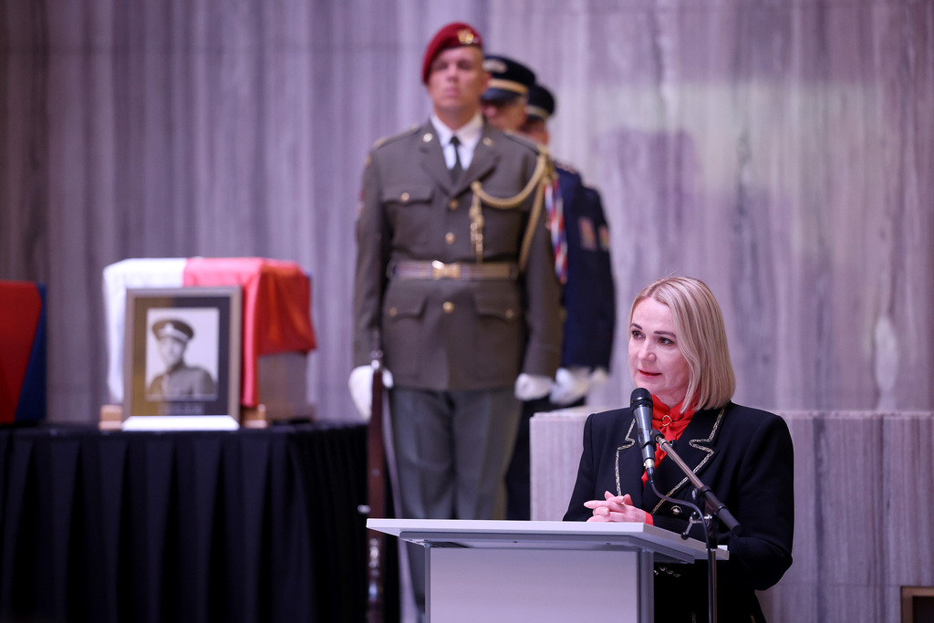 Ministryně obrany na Vítkově vyznamenala in memoriam "takřka zapomenuté" československé hrdiny
