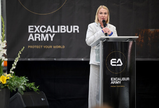 Excalibur Army otevřel novou výrobní halu