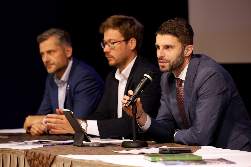 V prostorách hotelu DAP se uskutečnil již tradiční Den s průmyslem, odborná platforma organizovaná Sekcí průmyslové spolupráce MO ČR. 