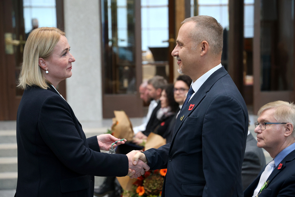 U příležitosti státního svátku 28. října udělila ministryně obrany Jana Černochová resortní vyznamenání. 