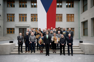 Dekrety a pamětní odznaky za protikomunistický odboj převzaly dvě desítky lidí