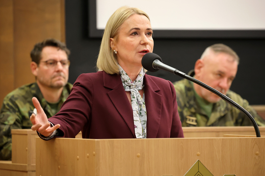 Ministryně obrany na Velitelském shromáždění náčelníka Generálního štábu AČR