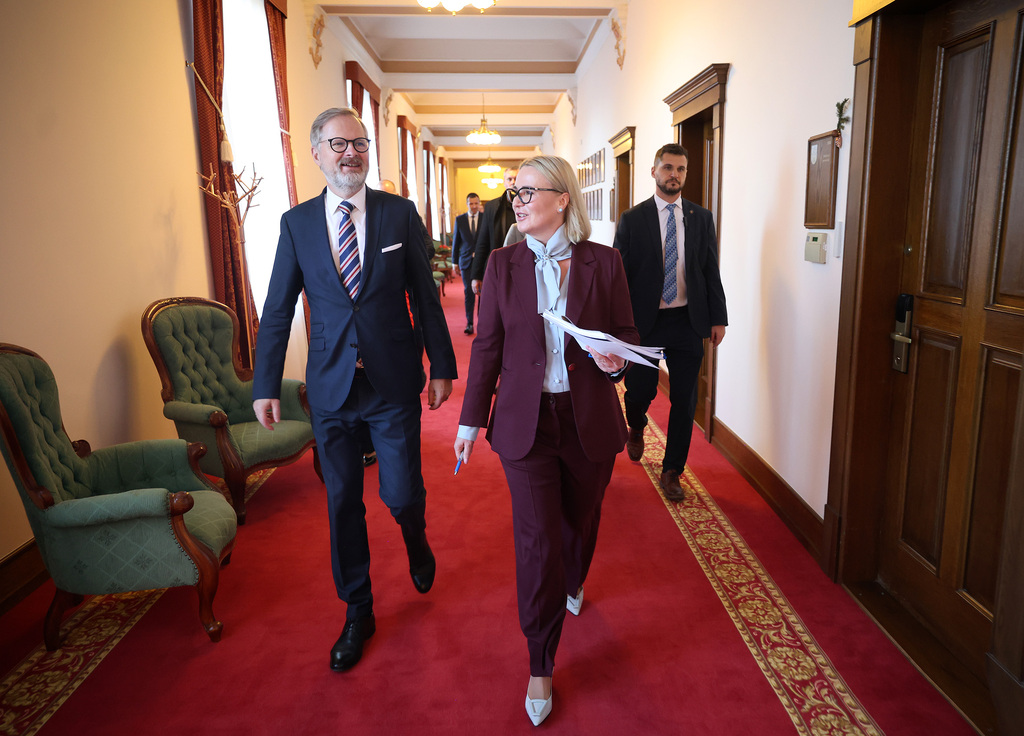 Ministryně obrany Černochová: Zajistit kontinuitu na Ministerstvu obrany je zásadní