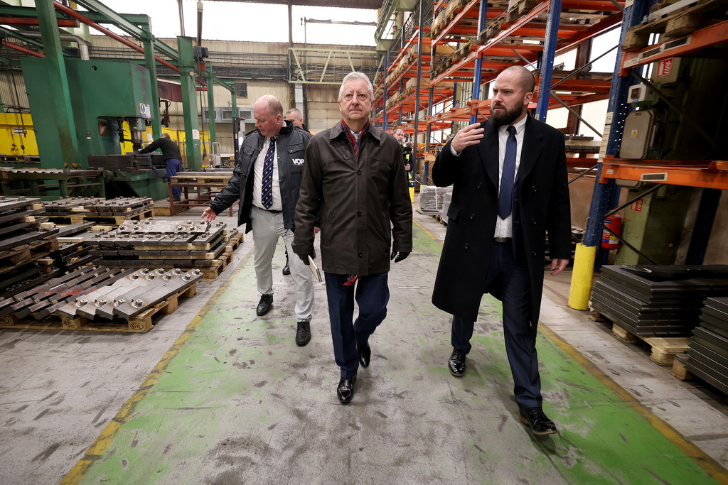 Ministr obrany navštívil VOP CZ