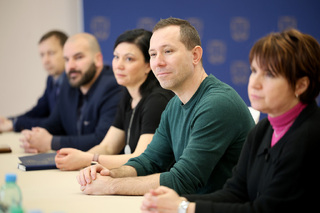 Na Ministerstvu obrany se sešli zástupci neziskových organizací, které se zapojily do projektu POKOS