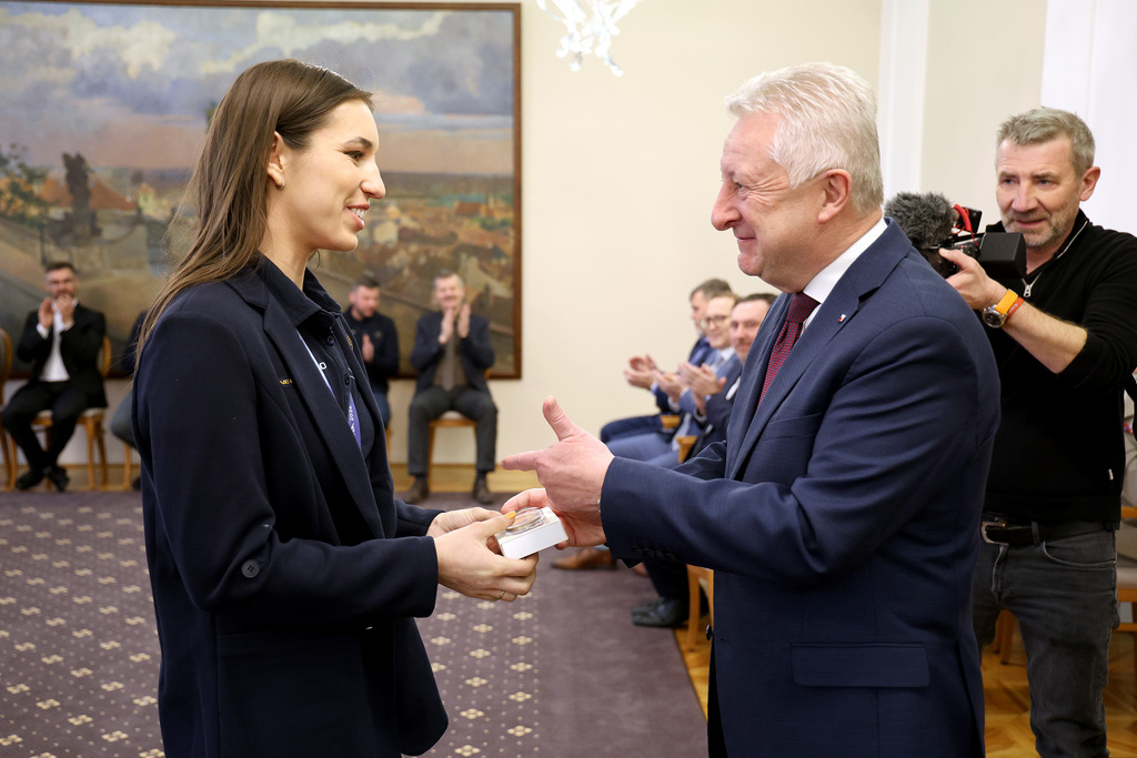 Ministr obrany se setkal se sportovci ASC Dukla po ZOH v Itálii