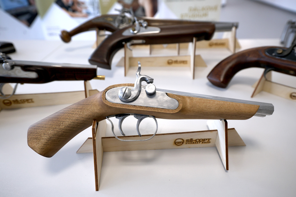 Ministr obrany Jaromír Zůna navštívil Střední školu – Centrum odborné přípravy technické Uherský Brod