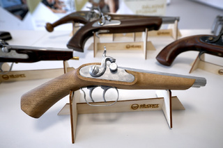 Ministr obrany Jaromír Zůna navštívil Střední školu – Centrum odborné přípravy technické Uherský Brod